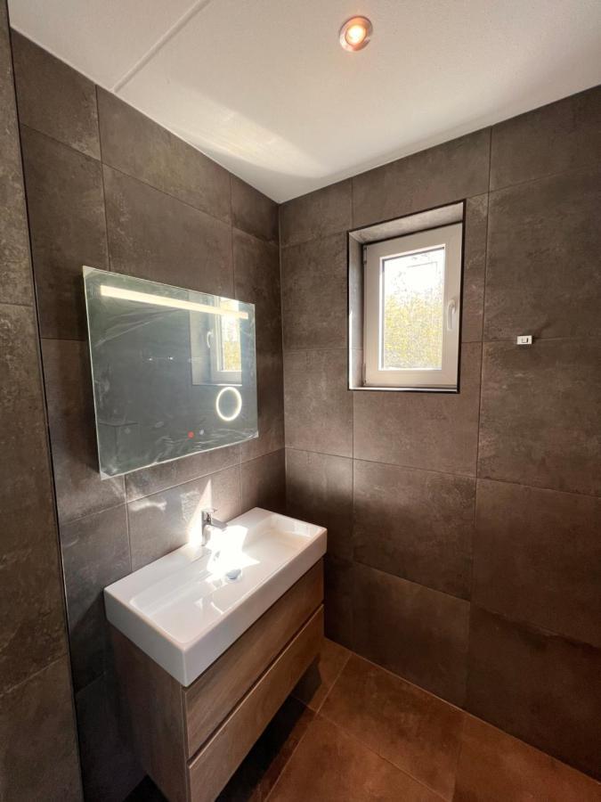 Luxe Villa Op Vakantiepark De Koorn-Aar デン・ブルグ エクステリア 写真